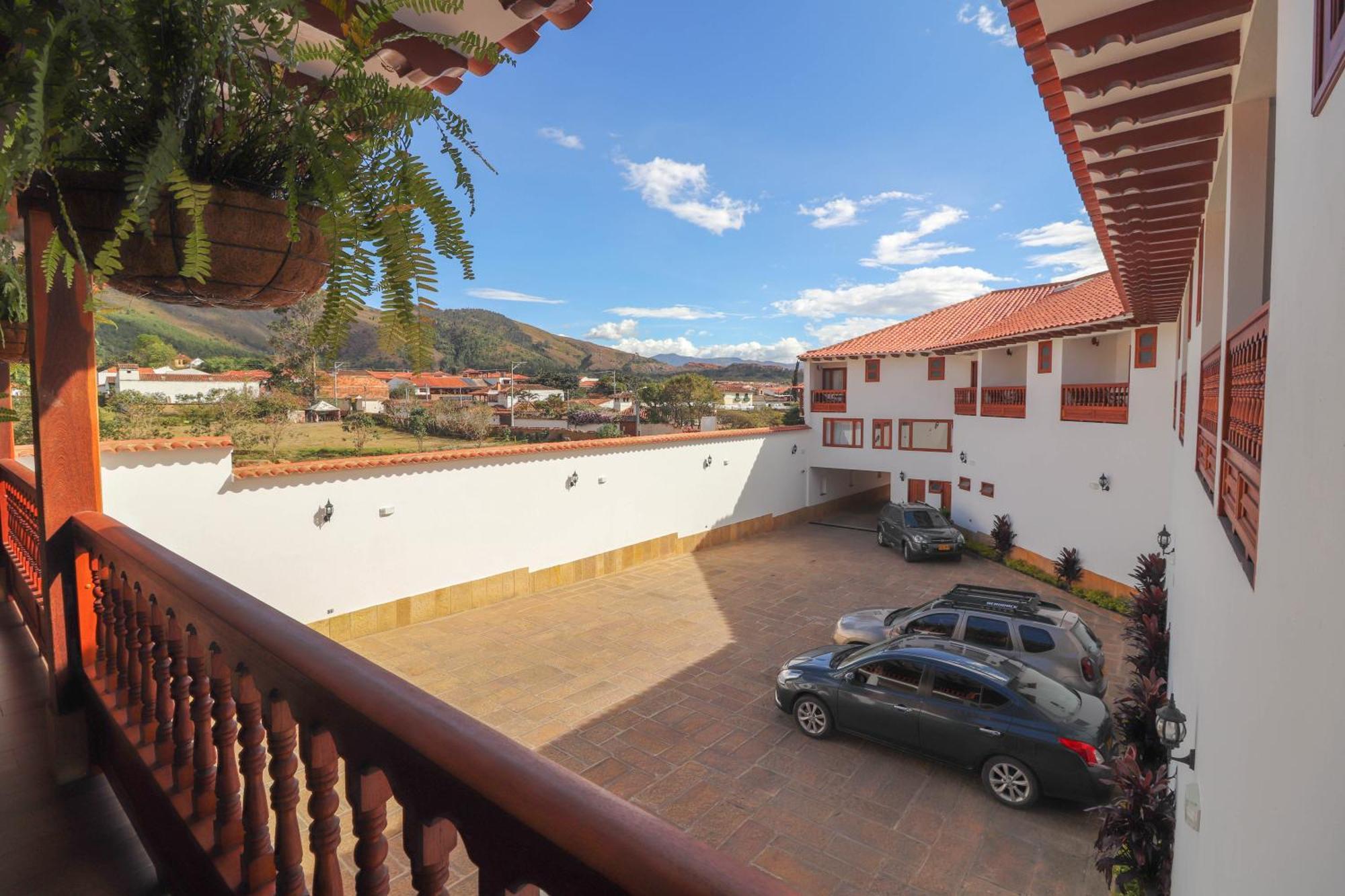 Hotel Las Palmas Вилья-де-Лейва Экстерьер фото