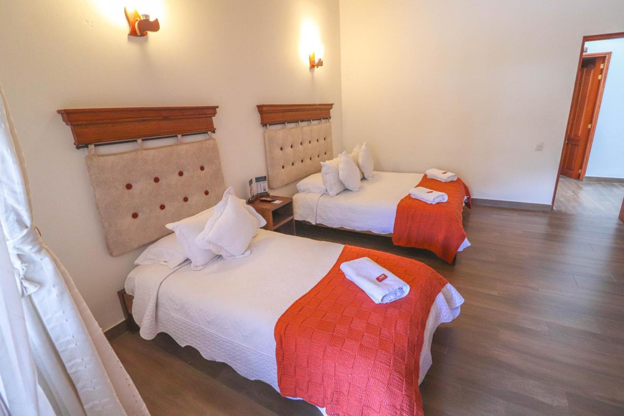 Hotel Las Palmas Вилья-де-Лейва Экстерьер фото