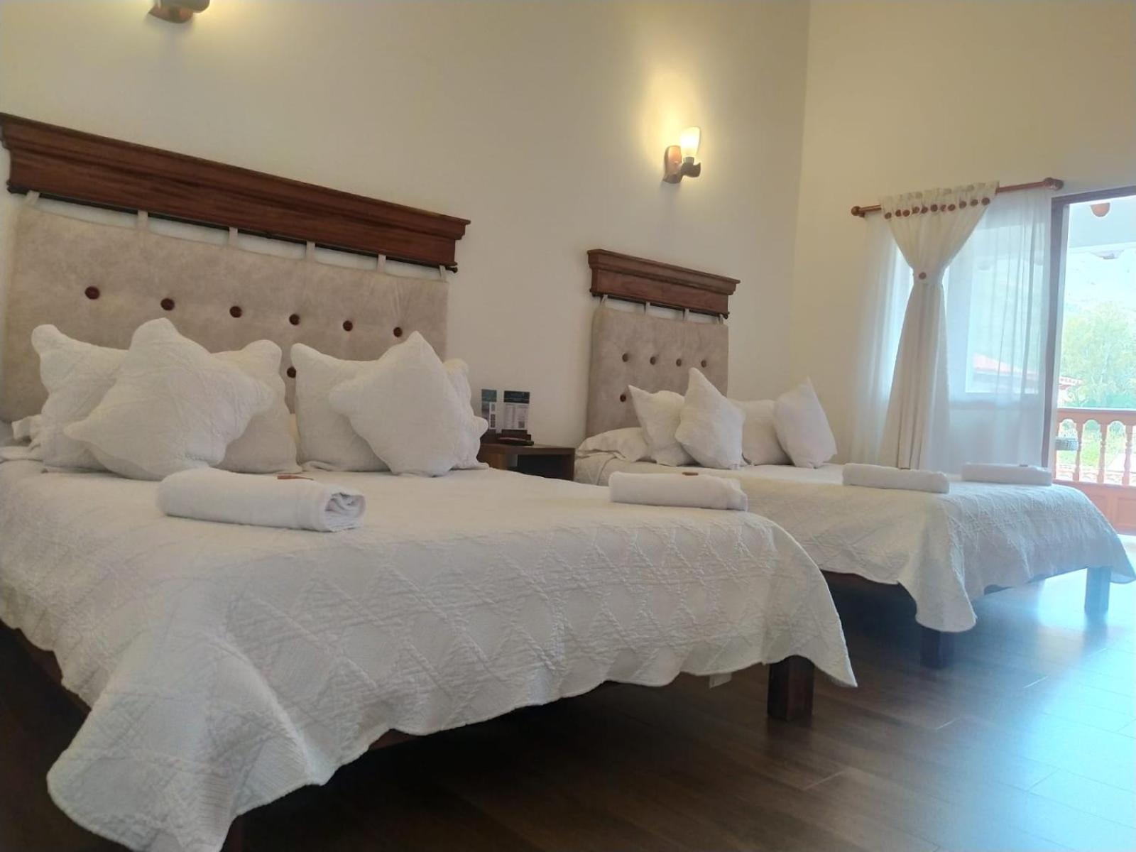 Hotel Las Palmas Вилья-де-Лейва Экстерьер фото