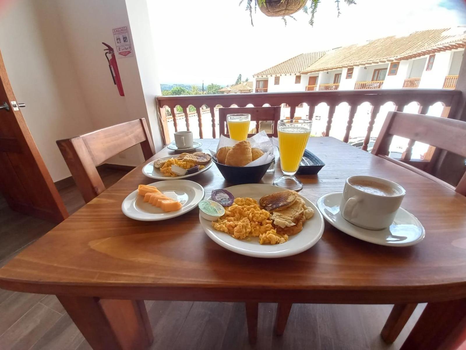 Hotel Las Palmas Вилья-де-Лейва Экстерьер фото